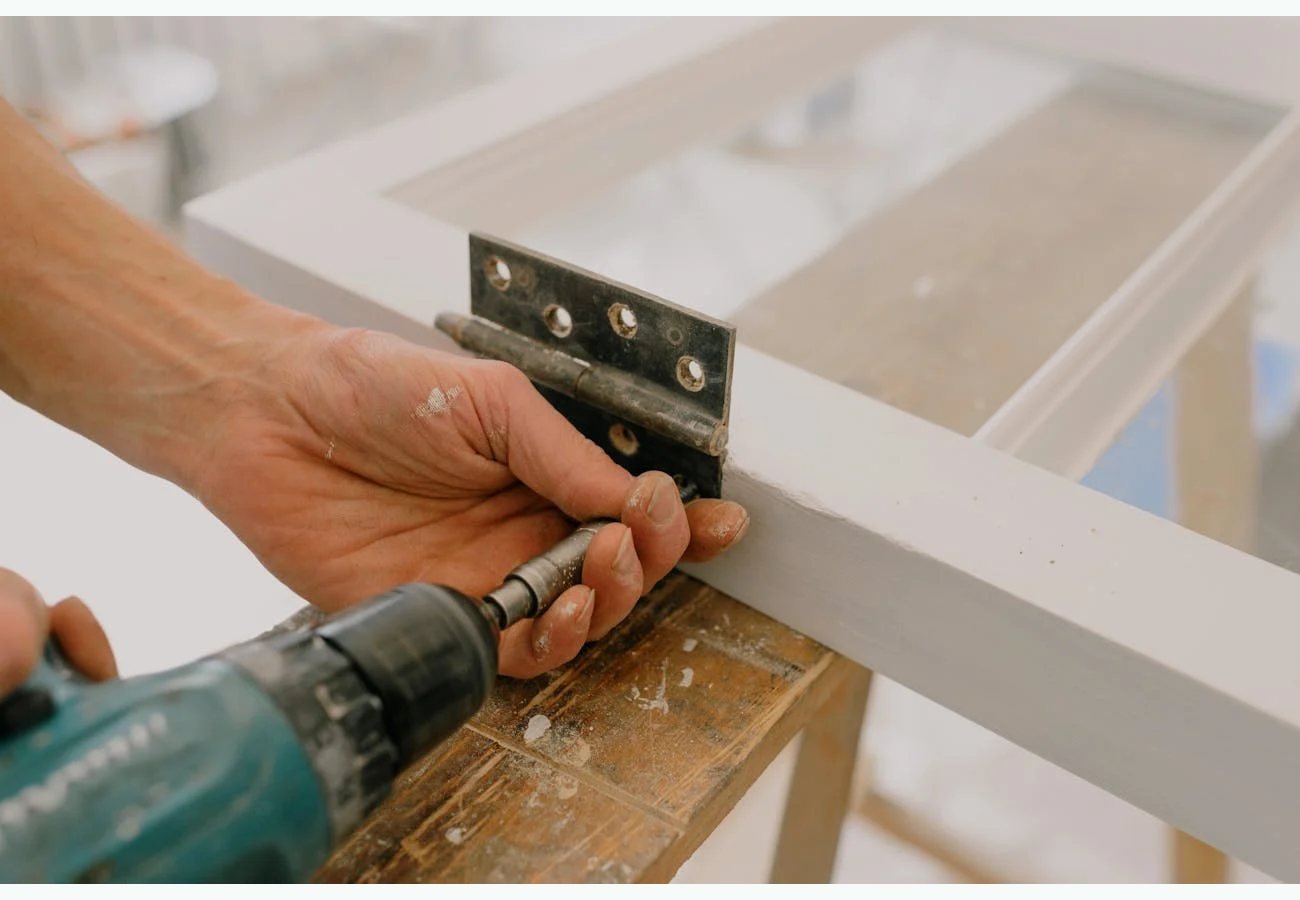 Patio door and screen service detail